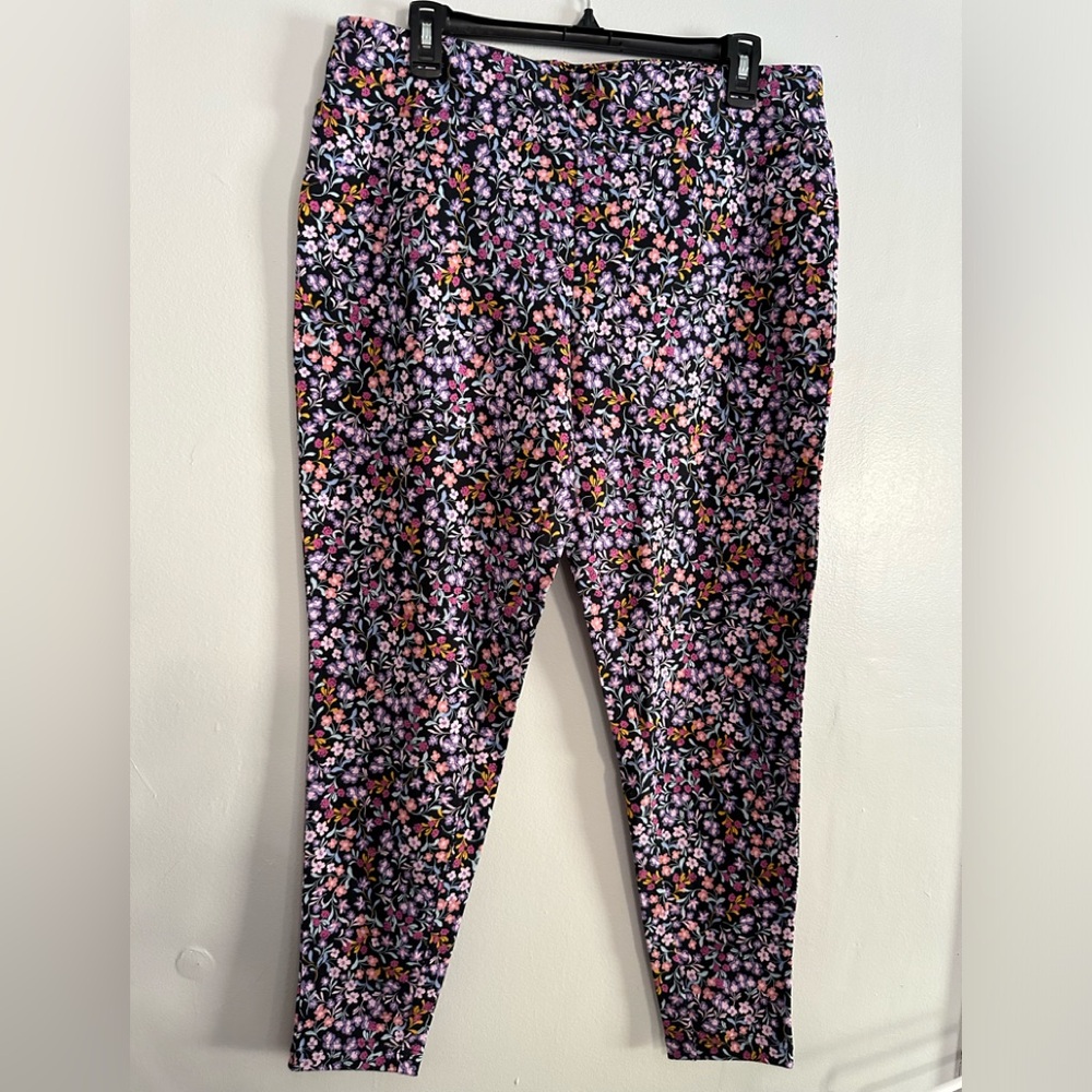 Terra and Sky high rise floral leggings BNWT